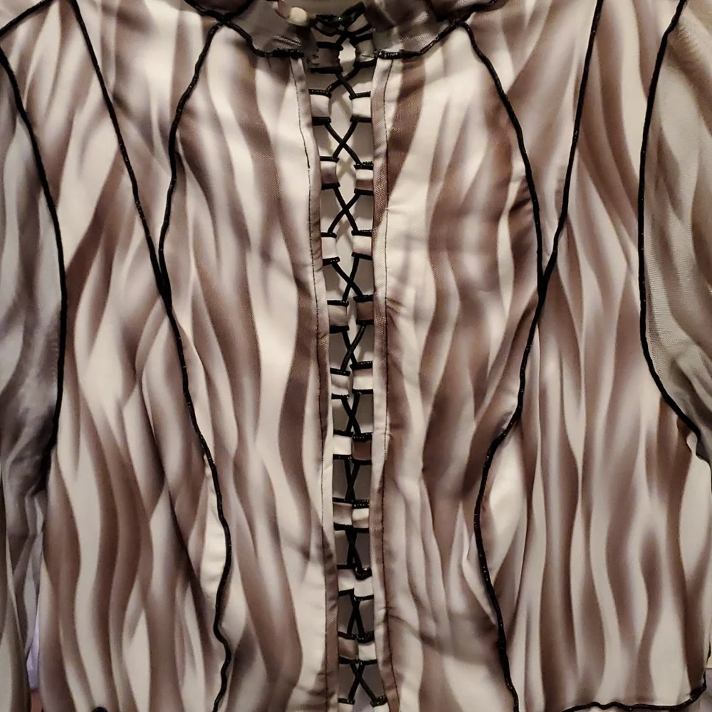 Fashion to Figure Rayna Lace-up Body-con Dress - Picture 6 of 15